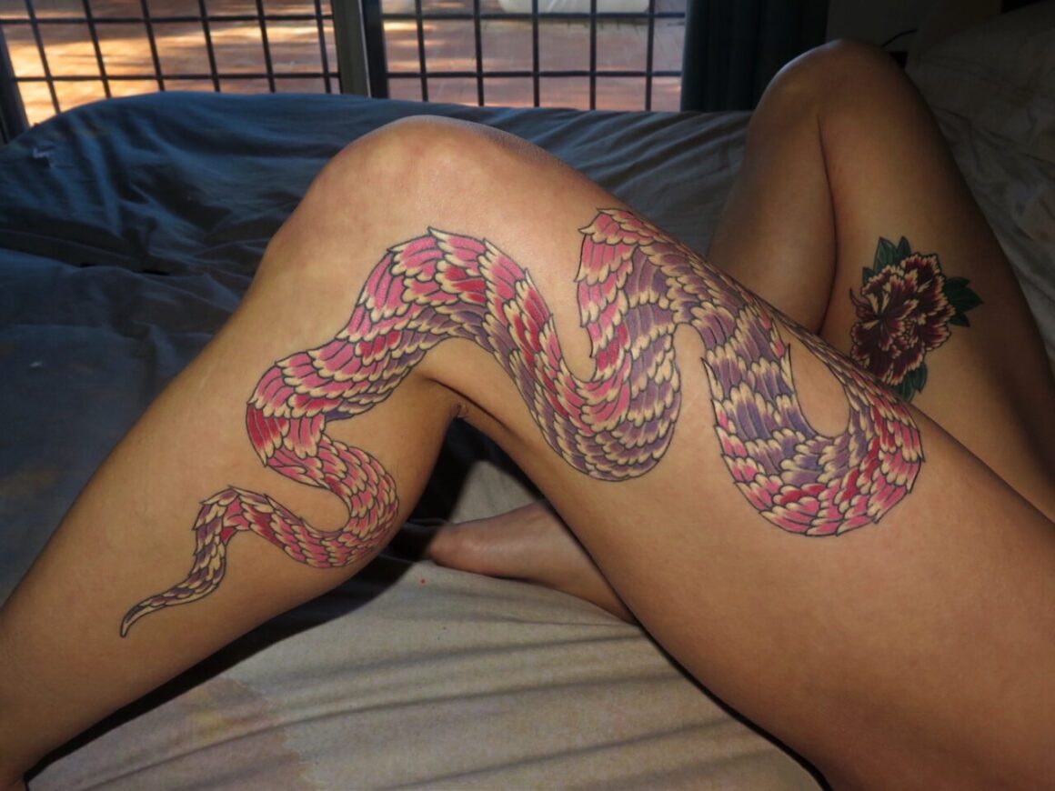 Asia Argento snake, courtesy of Akilla