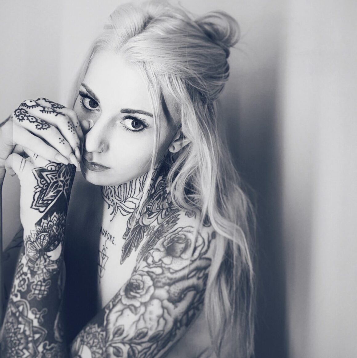 Jessica Svartvit, tattoo model