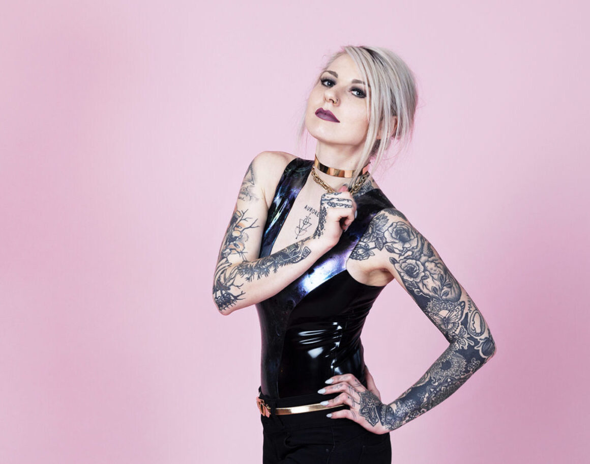 Jessica Svartvit, tattoo model
