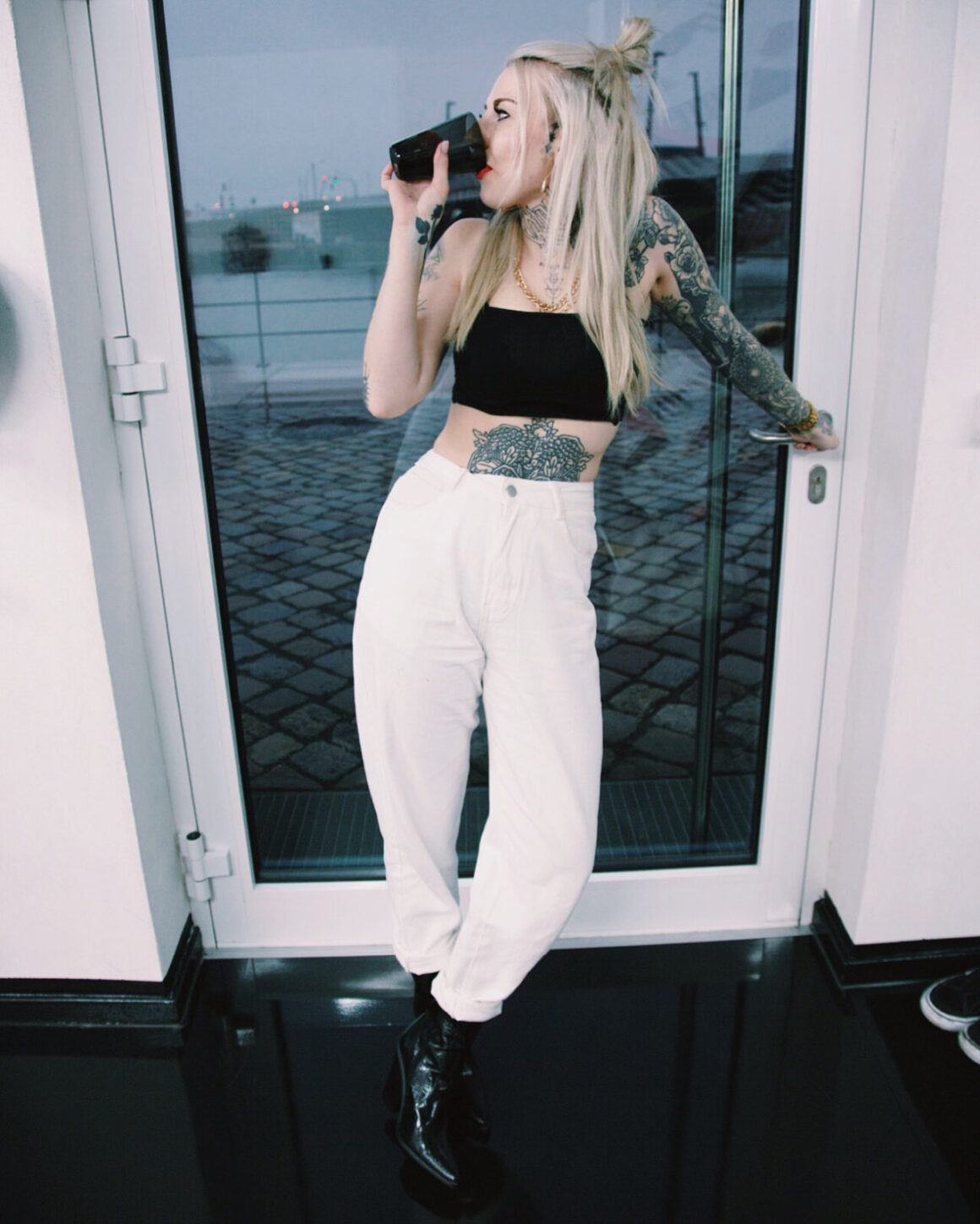 Jessica Svartvit, tattoo model