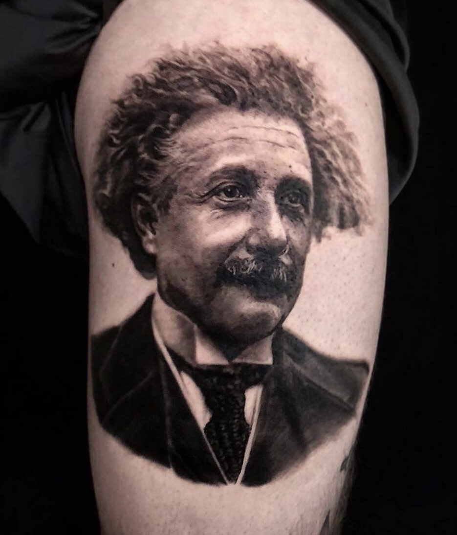 BlackVelvet Tattoo di Valentina Marcomin - •E=MC2 EINSTEIN• #einstein  #einstaintattoo #tattoo #tattoos #tattooartist #blackworktattoo  #blackworkers_tattoo #blackworkers #blackworkers_italy  #alberteinsteintattoo #ink #inktattoo #inked #tattoolovers ...