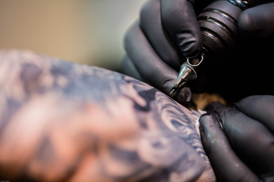 How to Set Up a Tattoo Machine in 9 Steps