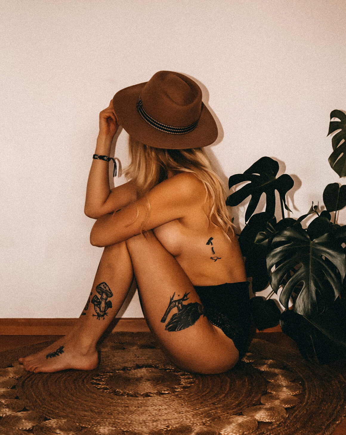 Anna Pompana, modelo tatuada