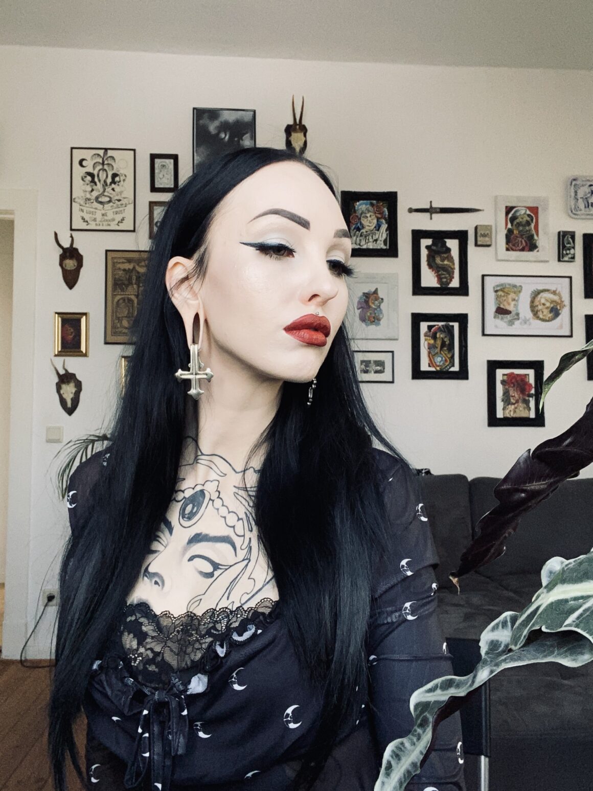 Iris, Tattoo model