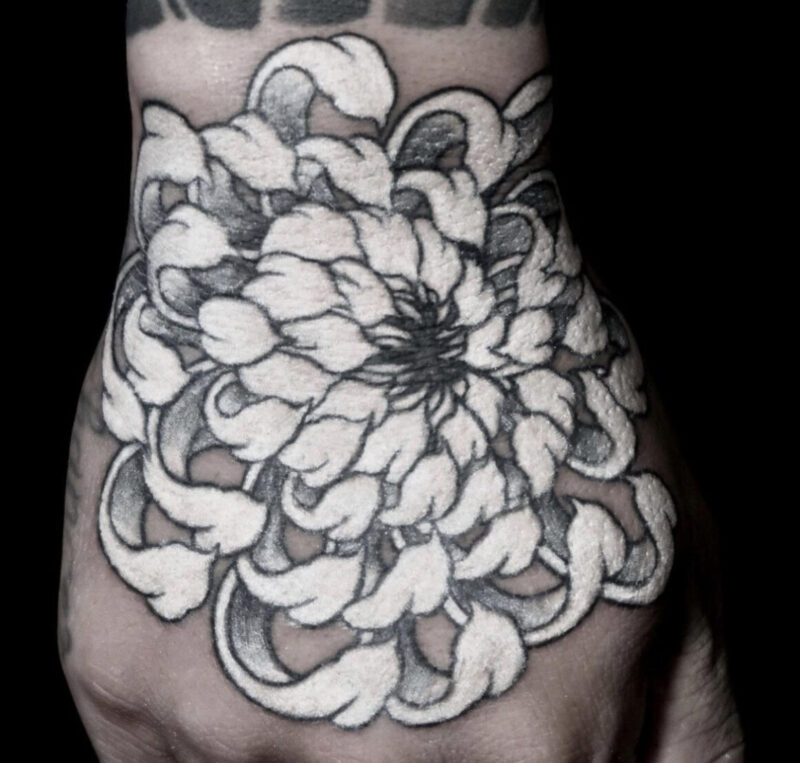 Chrysanthemum in Japanese tattoos - Tattoo Life