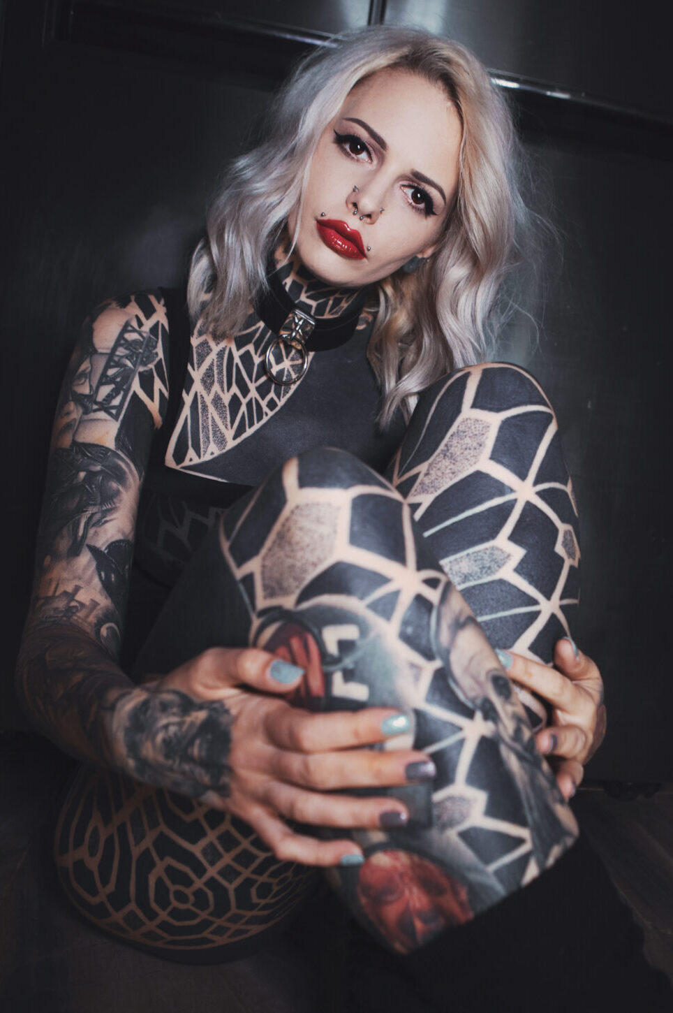 Klara, modelo tatuadora húngara