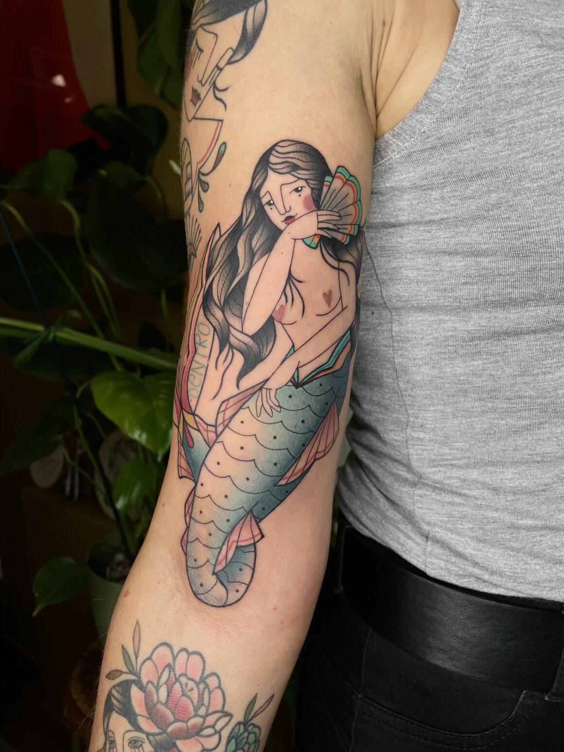 Tattoo by Lucille Ninivaggi, @lucille_roots