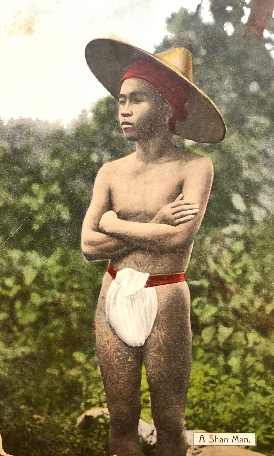 Photo postcard displacing a Burmese Shan Man, first decade of the XIX century, from private collection of Gabriele Gori