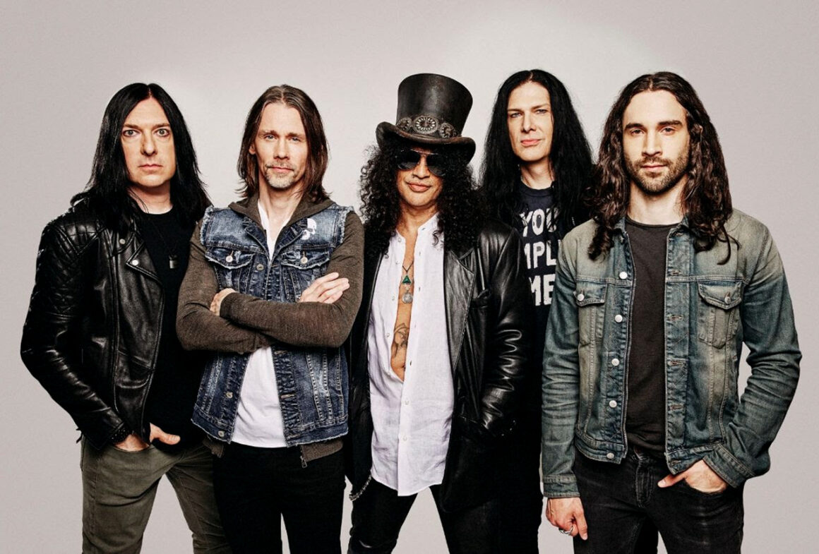Slash Ft. Myles Kennedy and The Conspirators