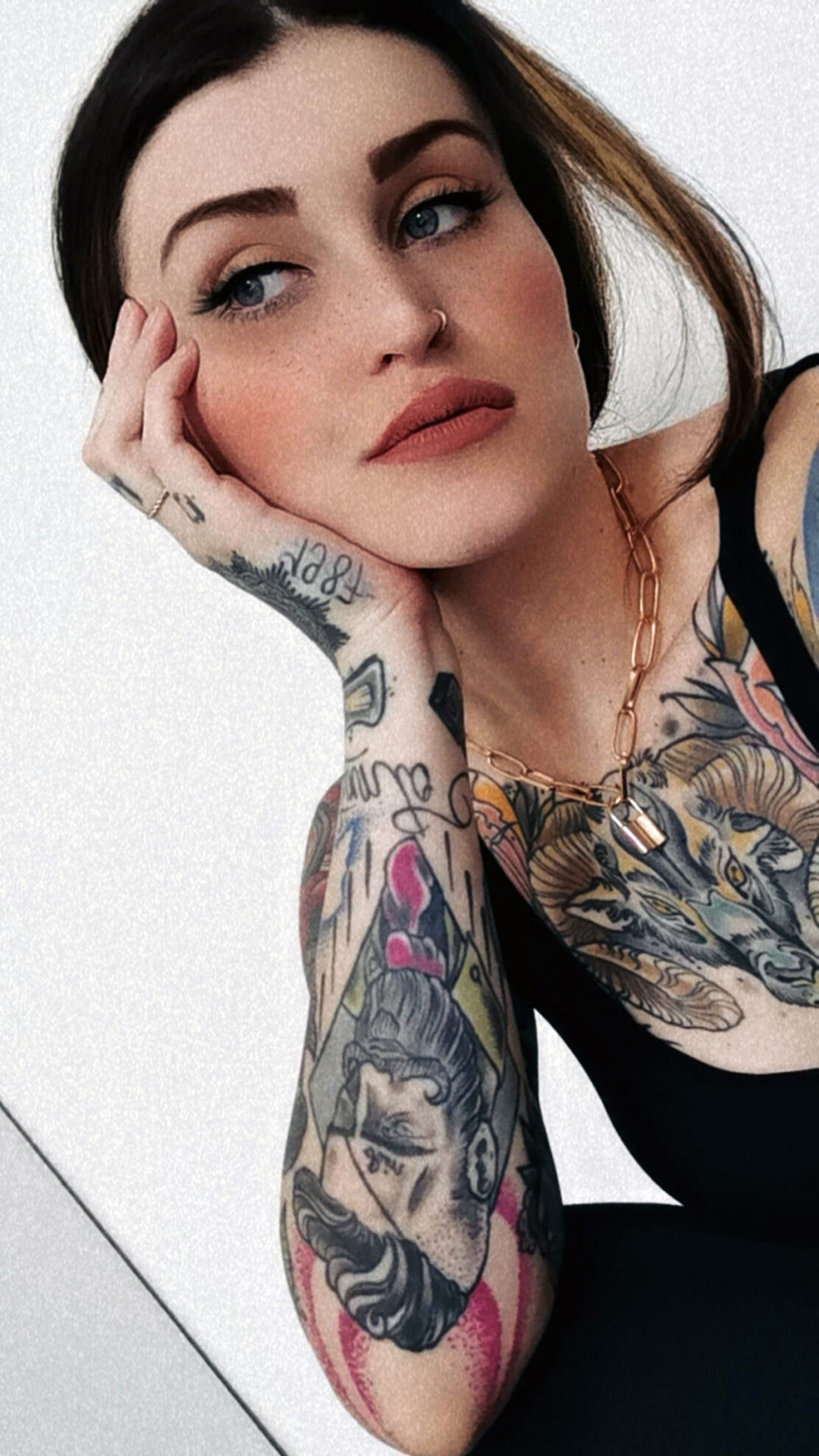 Amy, the German girl who is just crazy about Neo Traditional - Tattoo Life
