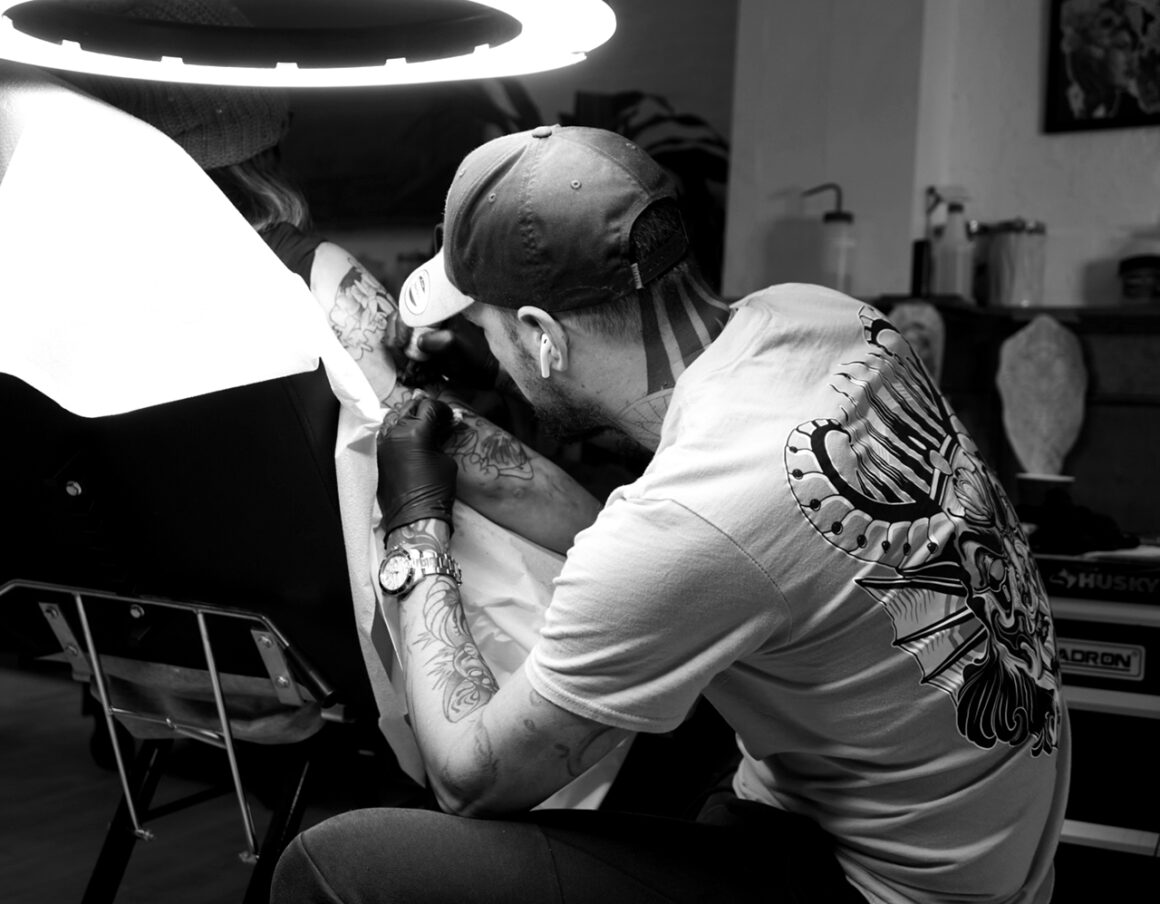 Fede Almanzor, tattoo artist, @fedealmanzor