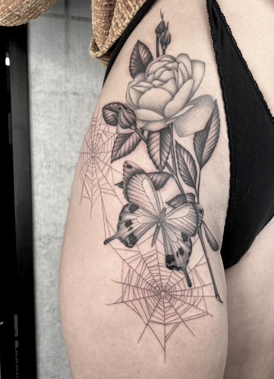 Tattoo by Sarah Herzdame, @herzdame