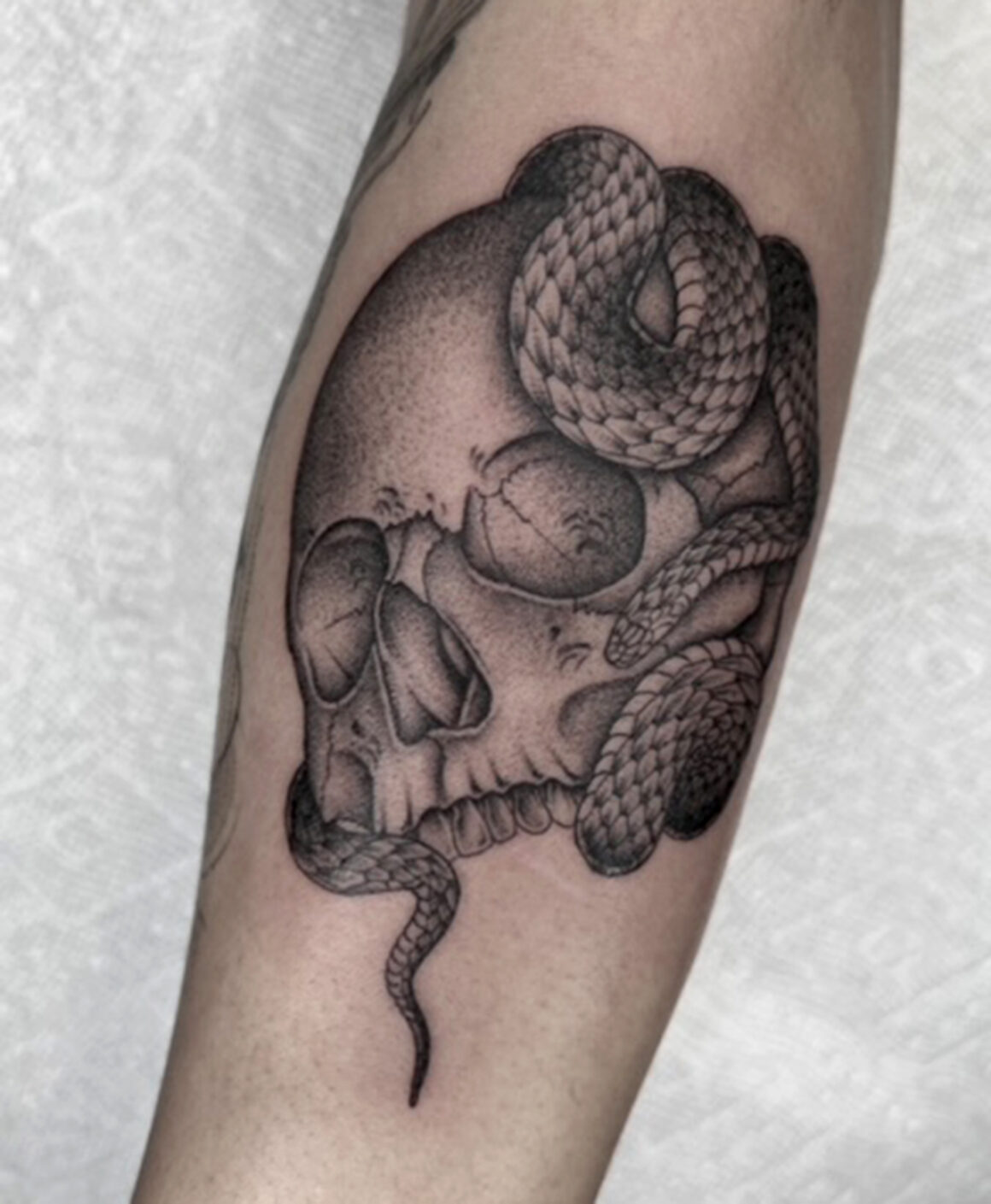 Tattoo by Sarah Herzdame, @herzdame
