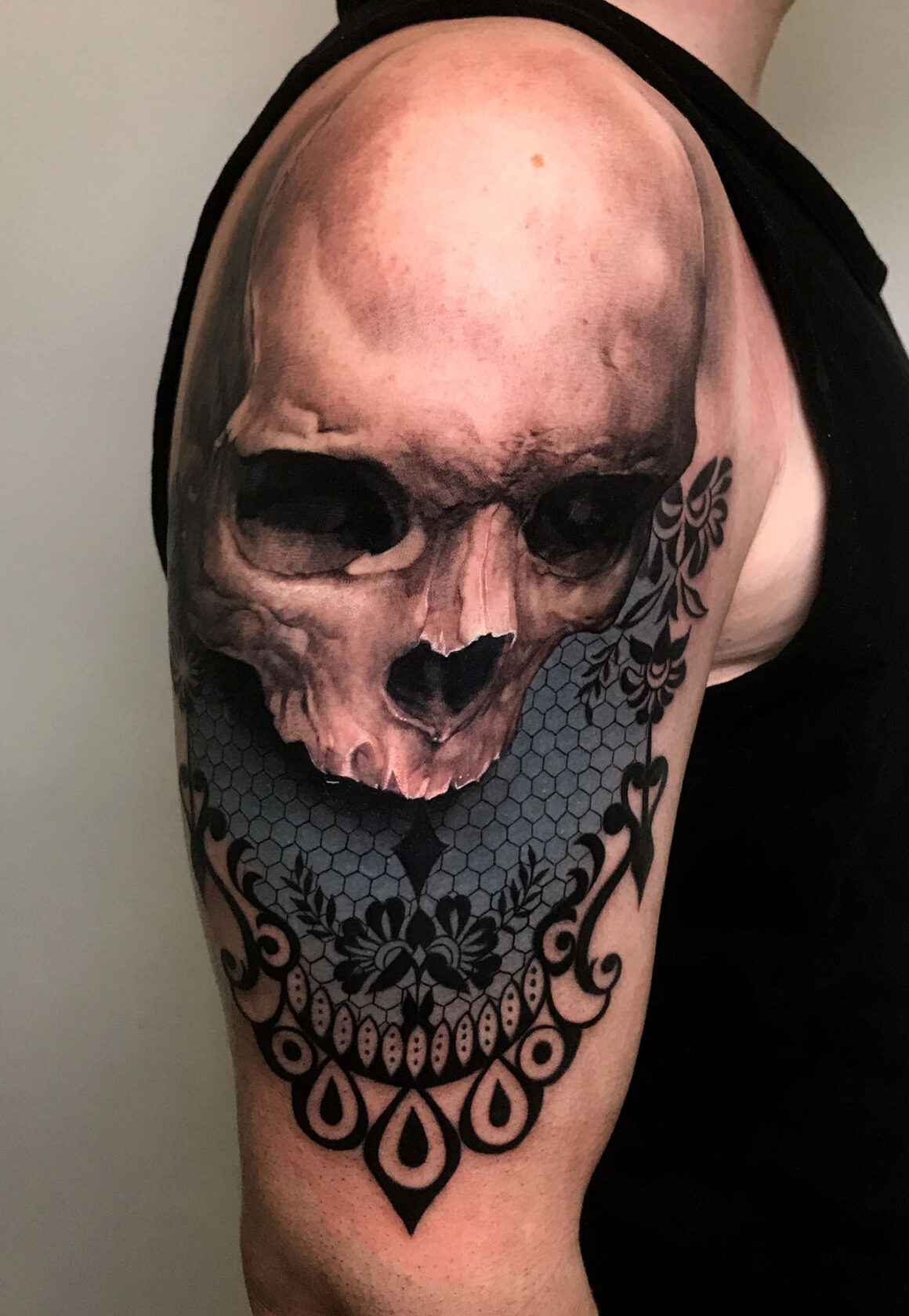 Tattoo by Lisa Ammer, @lisaammertattoo