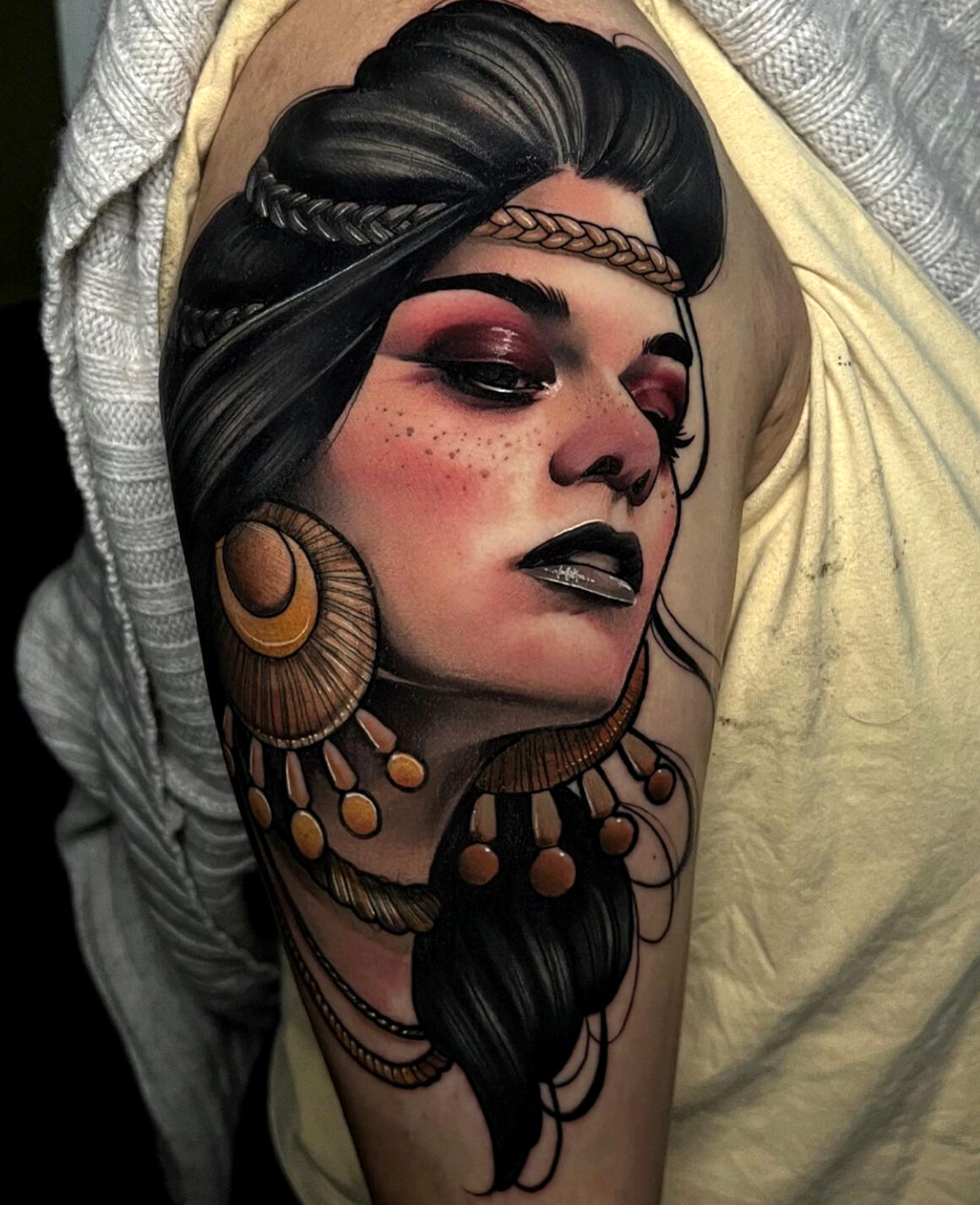 Tattoo by Raguel Escudero, @raquel_tattoofreaks