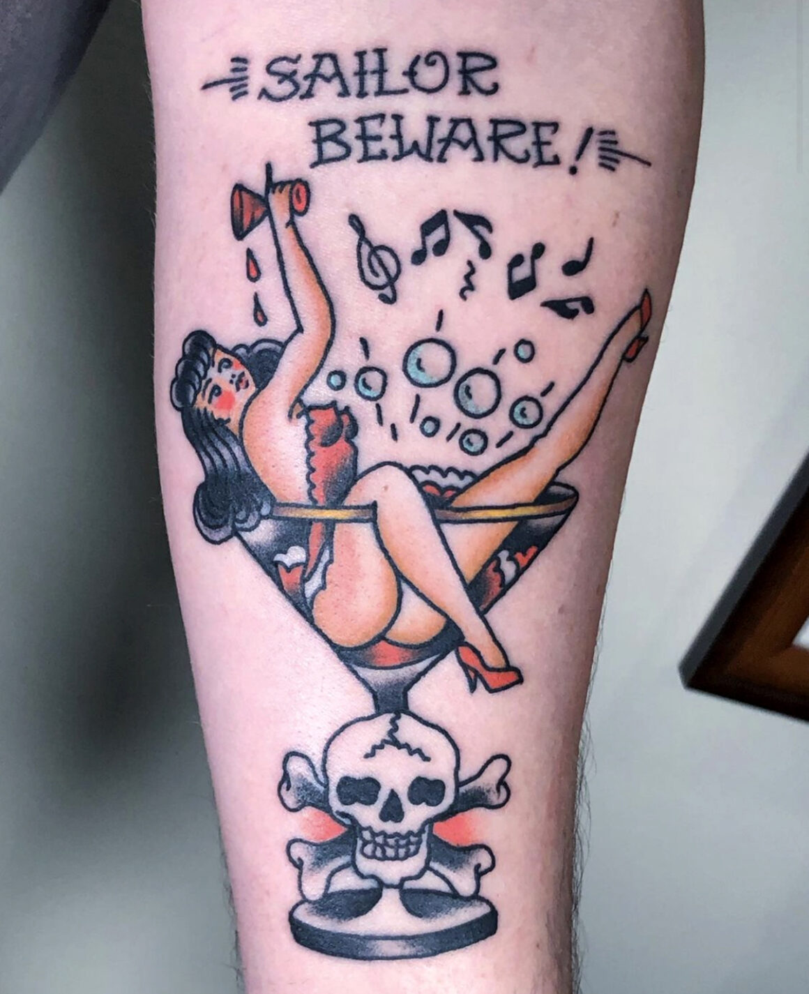 Tatuaje de Larry Love Belluscio, @larrylovestattoos