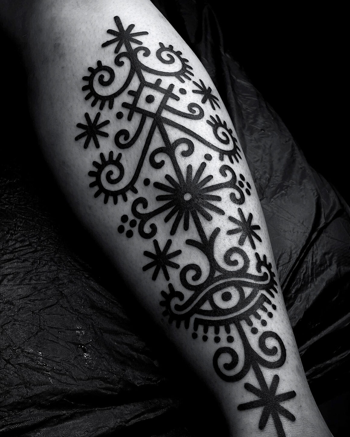 Tattoo by Lenn Black Lotus, @lennblacklotus