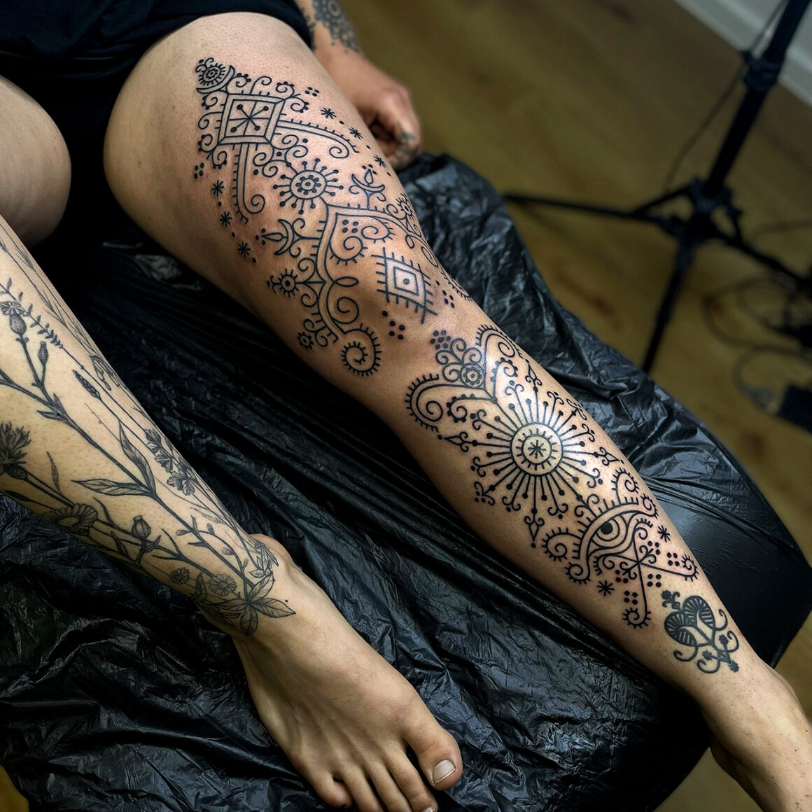 Tattoo by Lenn Black Lotus, @lennblacklotus