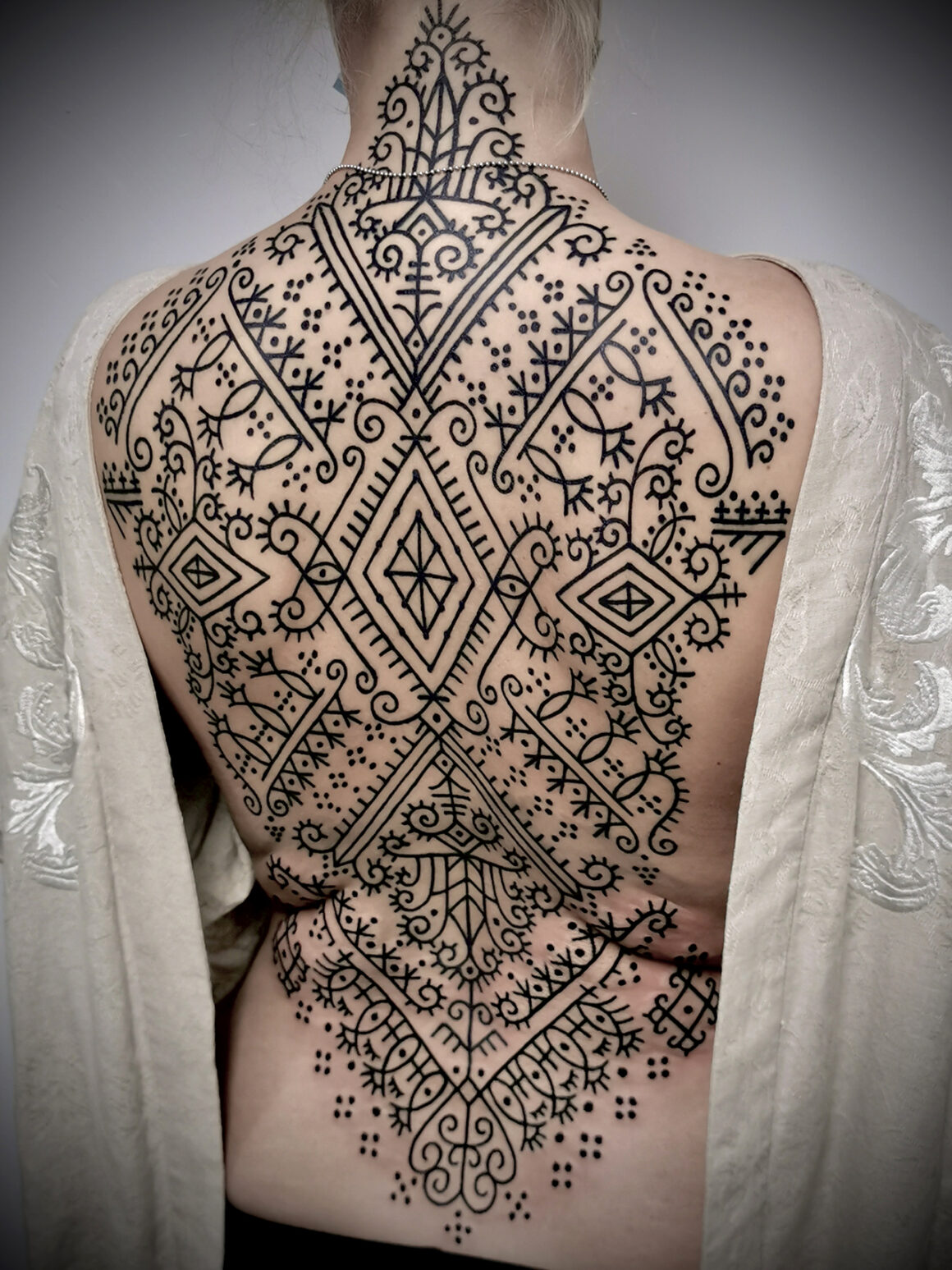 Tattoo by Lenn Black Lotus, @lennblacklotus
