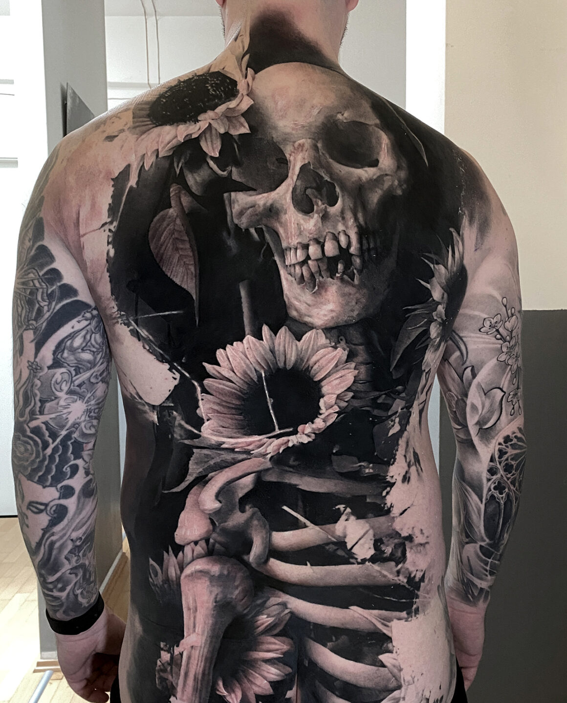 Tattoo by Neon Judas, @neonjudas