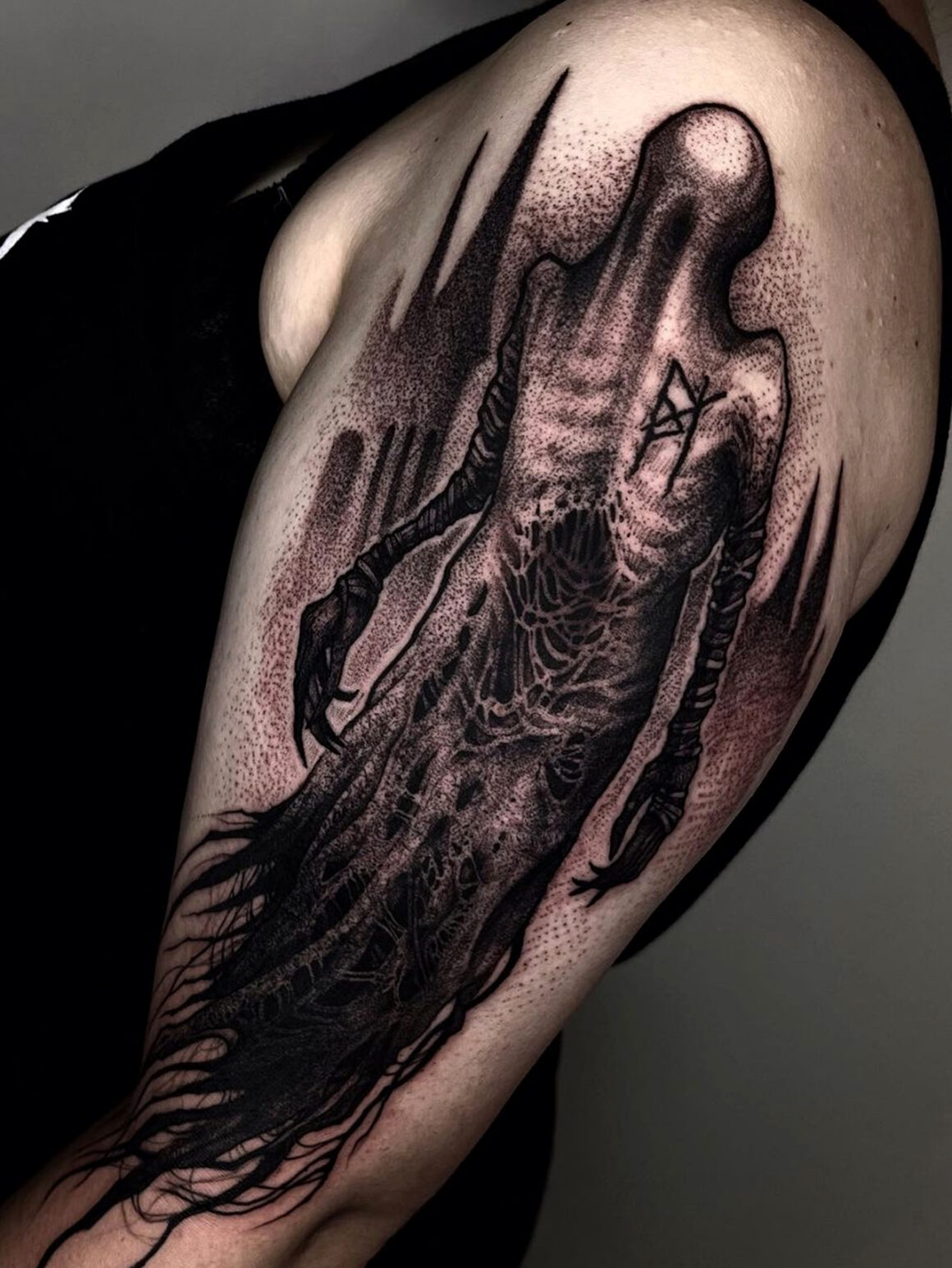 Tatttoo by Tessa Von, @tessa.von