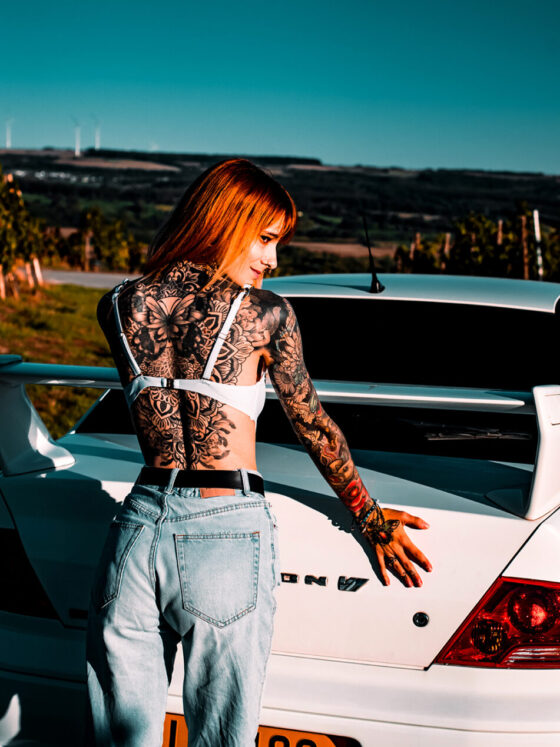 Lindsay Bouzek, Tattoo model, @xlindsay_bzkx