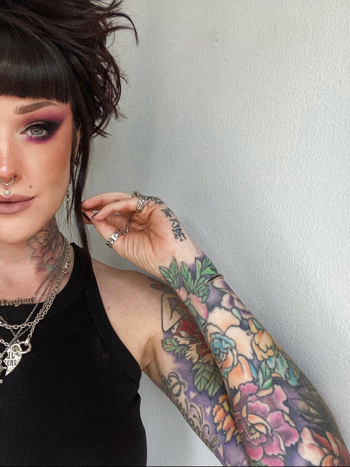 Meghan Ceallaigh, a tattooed girl colourful and bright - Tattoo Life