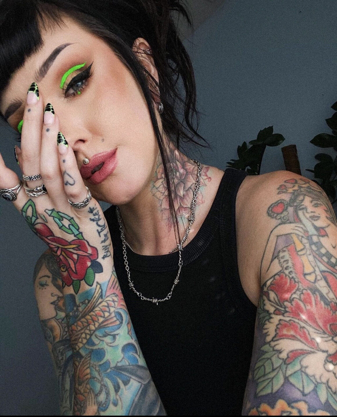 Meghan Ceallaigh, a tattooed girl colourful and bright - Tattoo Life