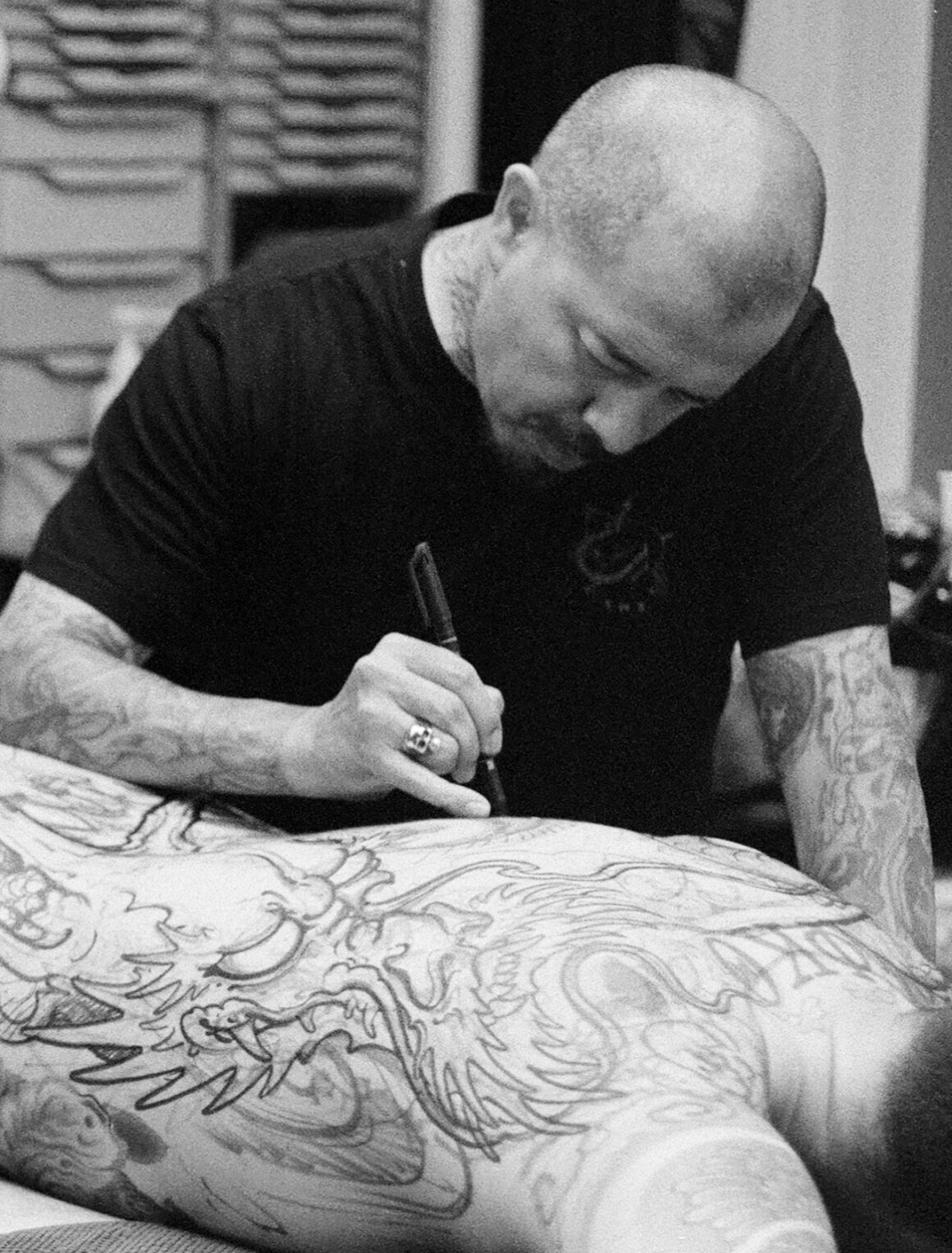 Tatouage en cercle complet, Bill Canales, @ billcanales