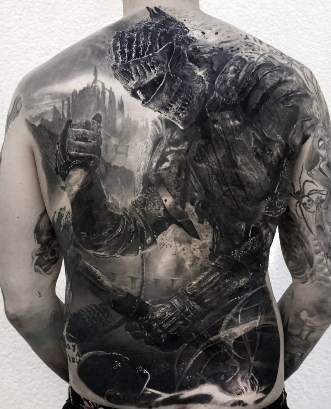 Tatouage de Stefan, Théâtre de tatouage Arc-en-Ciel Noir, @ stefan_tattoos