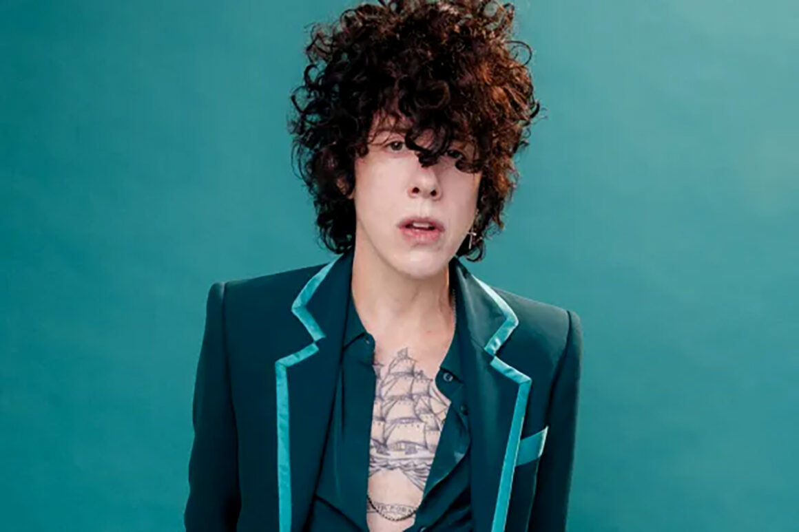 LP, music artist, @iamlpofficial