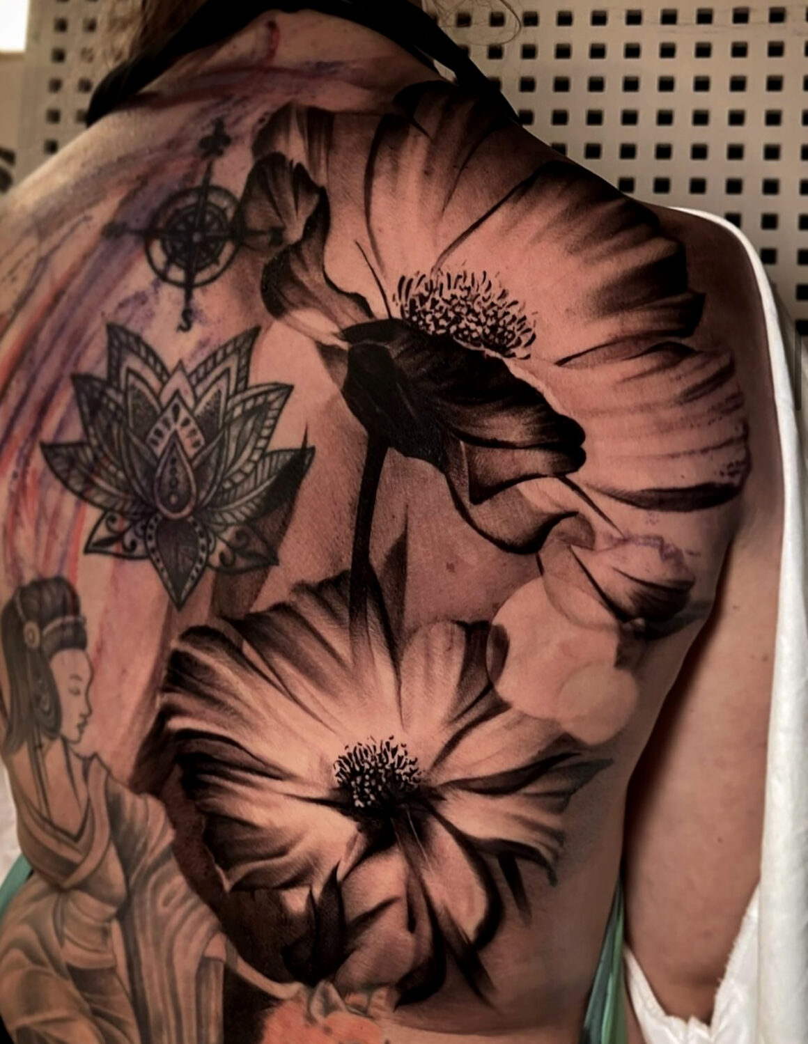 Tattoo by Claudia Bindi, @claudiabinditattoo