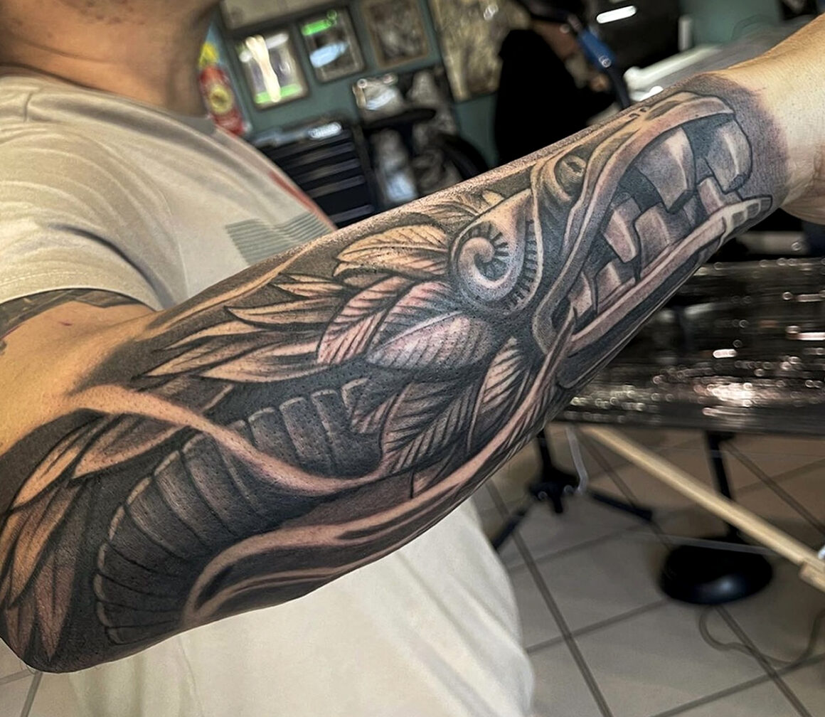 Tattoo by Elvia Guadian, @elvia_guadian