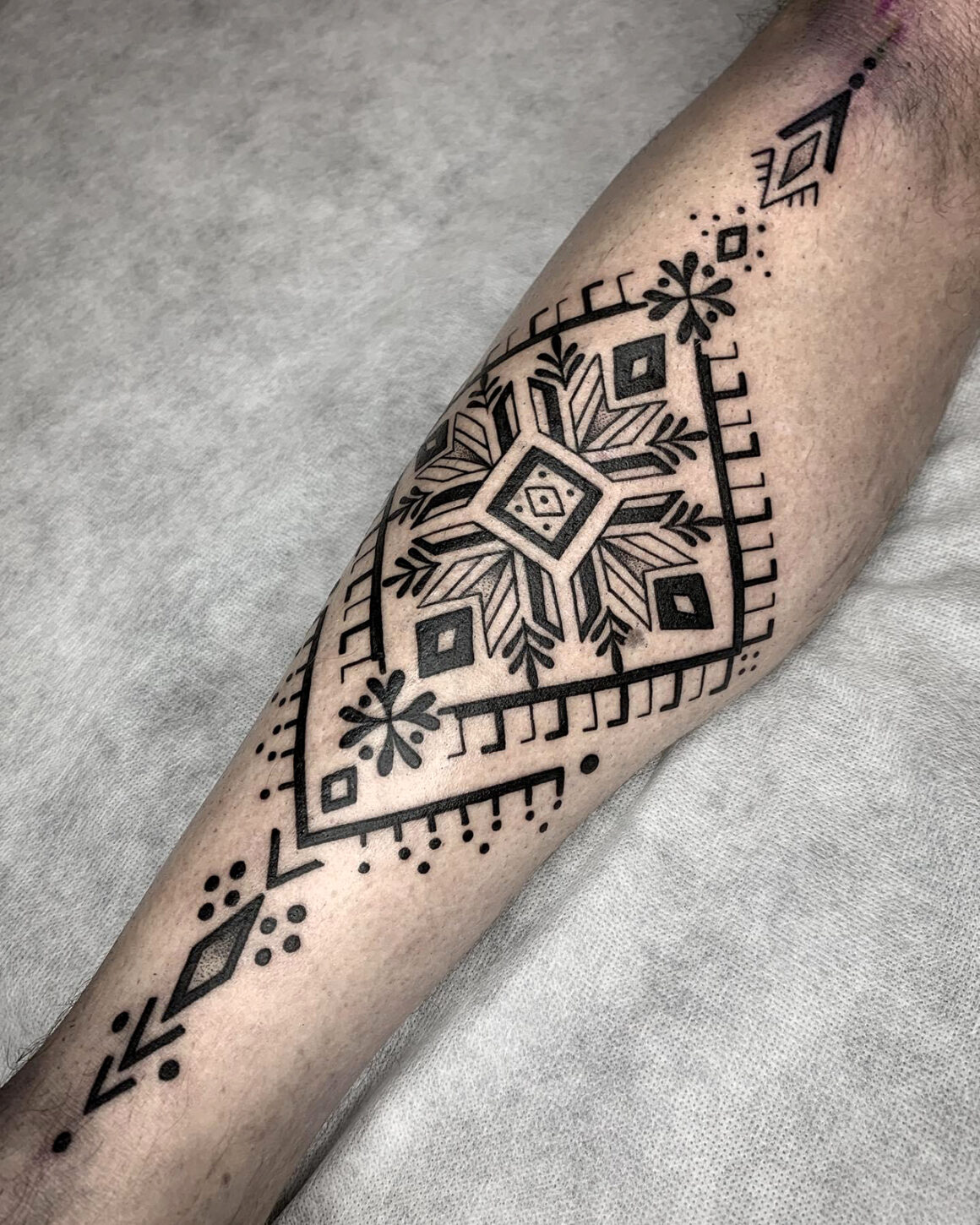 Tattoo by Enola, @enola_tattoo
