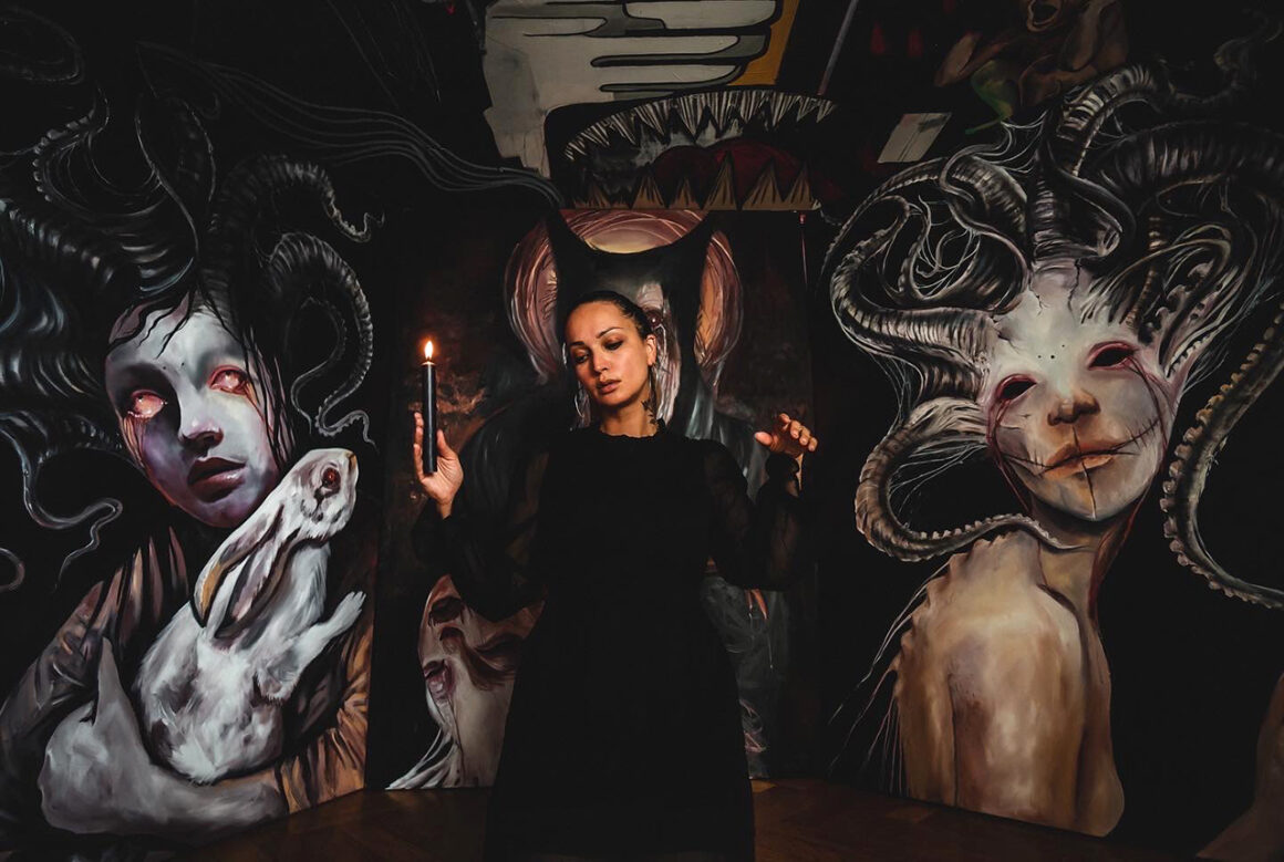 Ela Pour, Tattoo Artist, @elapour