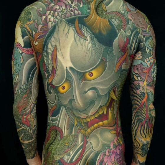 Tattoo by Tomo, @tomo_silkneedletattoo