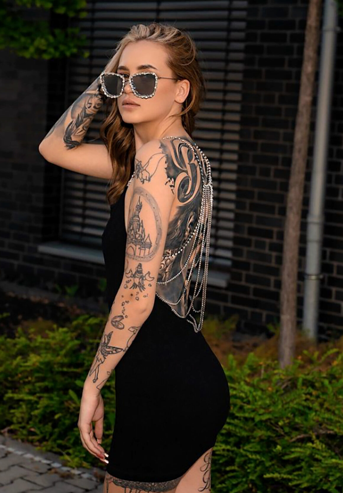 Julia, Tattoo Model, @inked.princess98