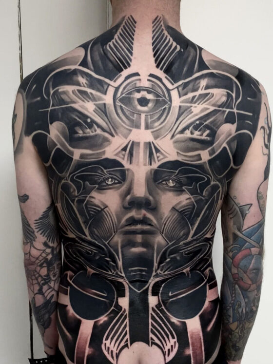 Tattoo by Thomas Farrow, @tomftattoo