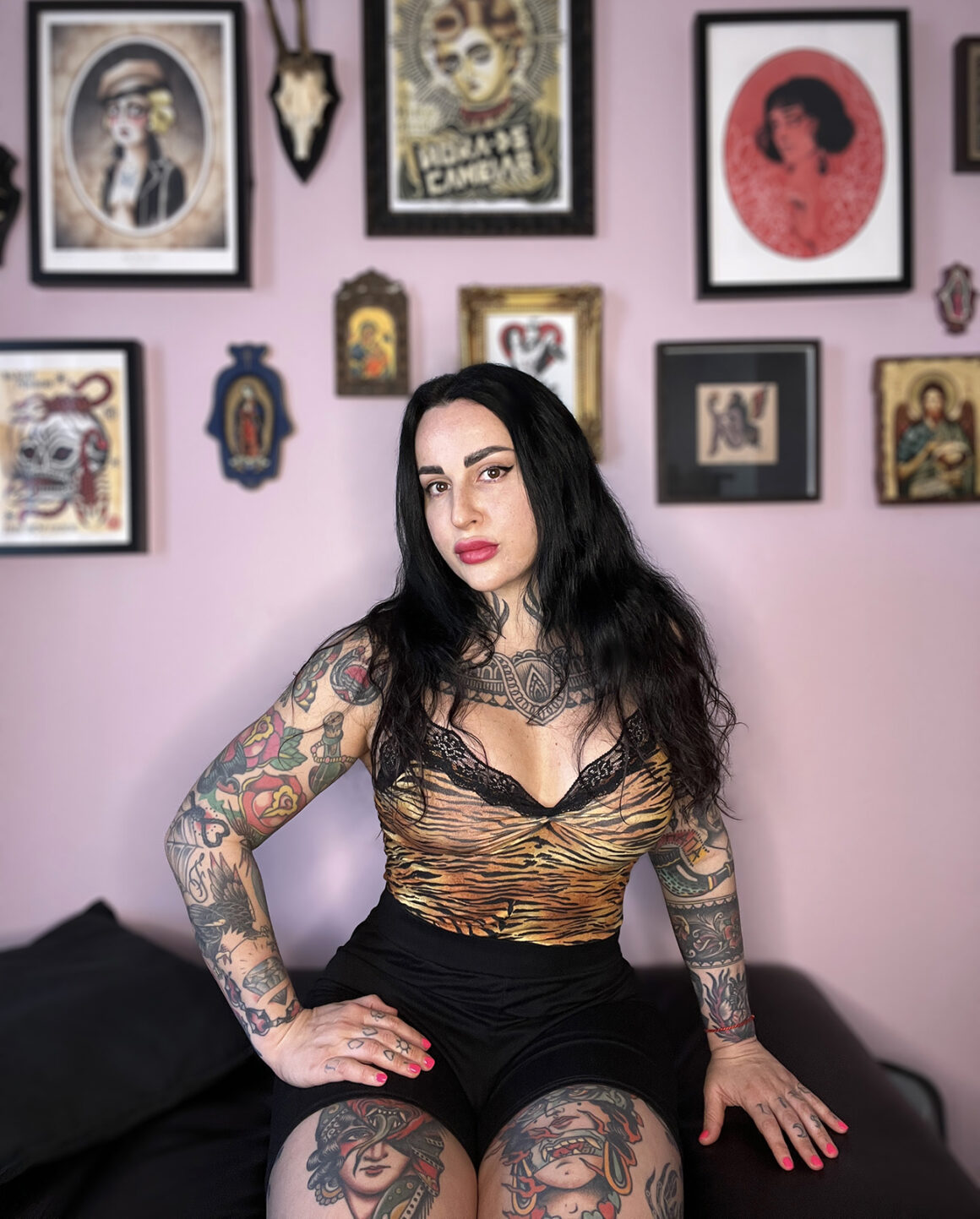 Sonia Cash, tattoo artist, @soniatattoolady