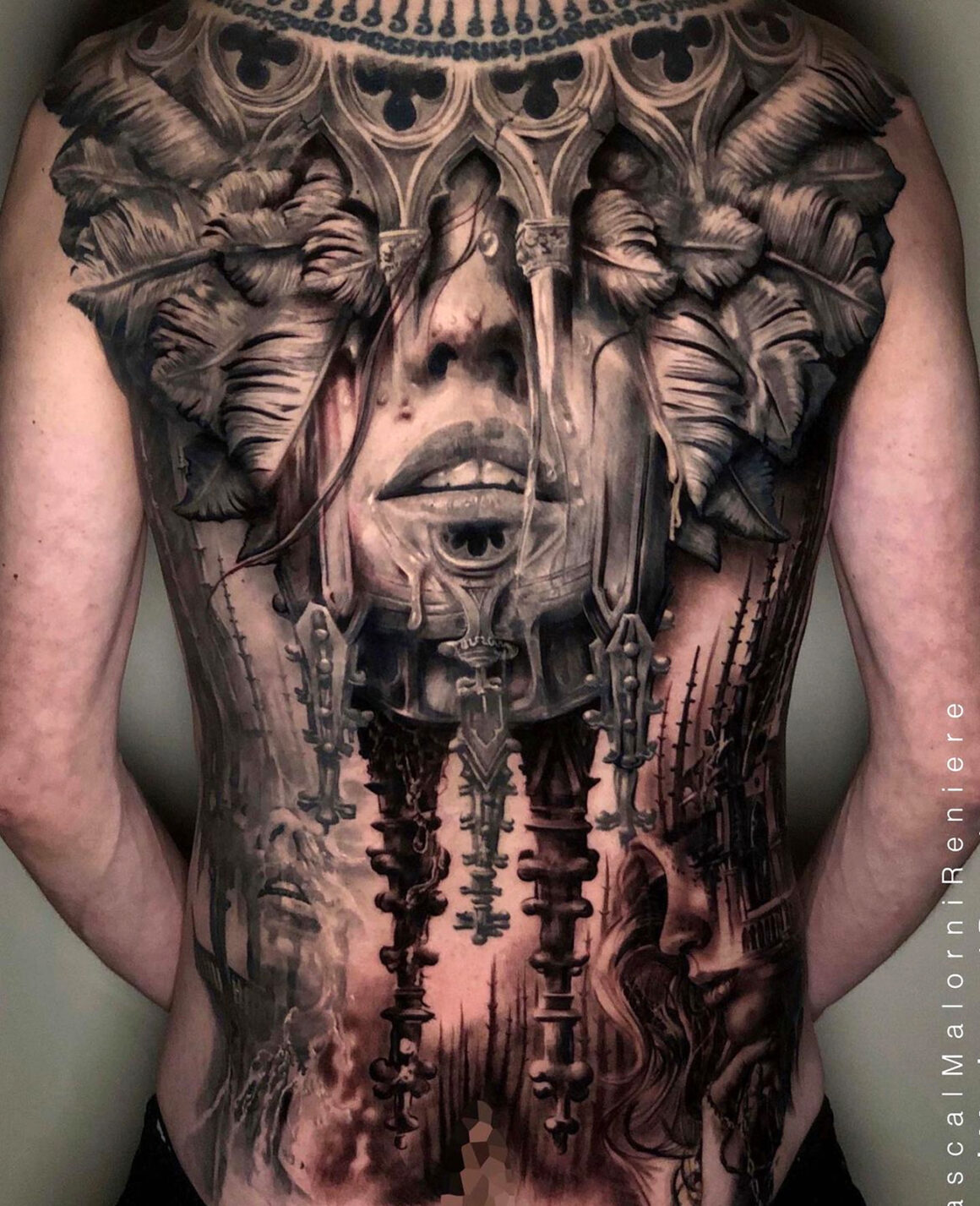 Tatouage réalisé par Pascal Malorni Renière, @needle_juice