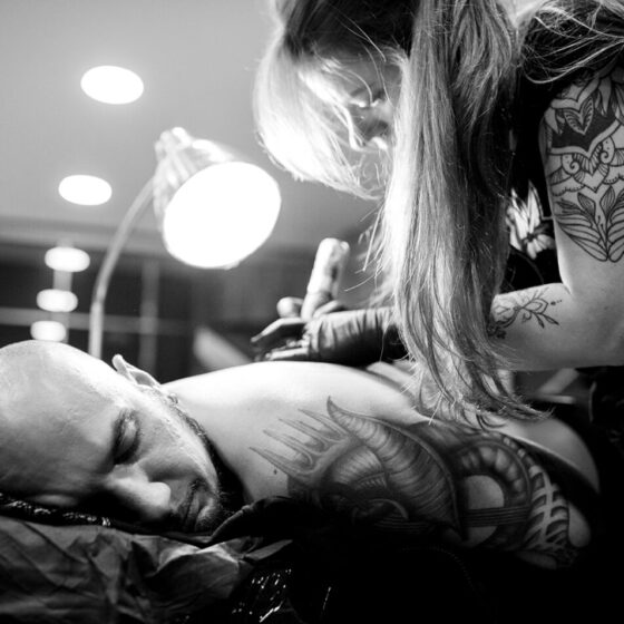 Evi Savva, tattoo artist, @evi.sv