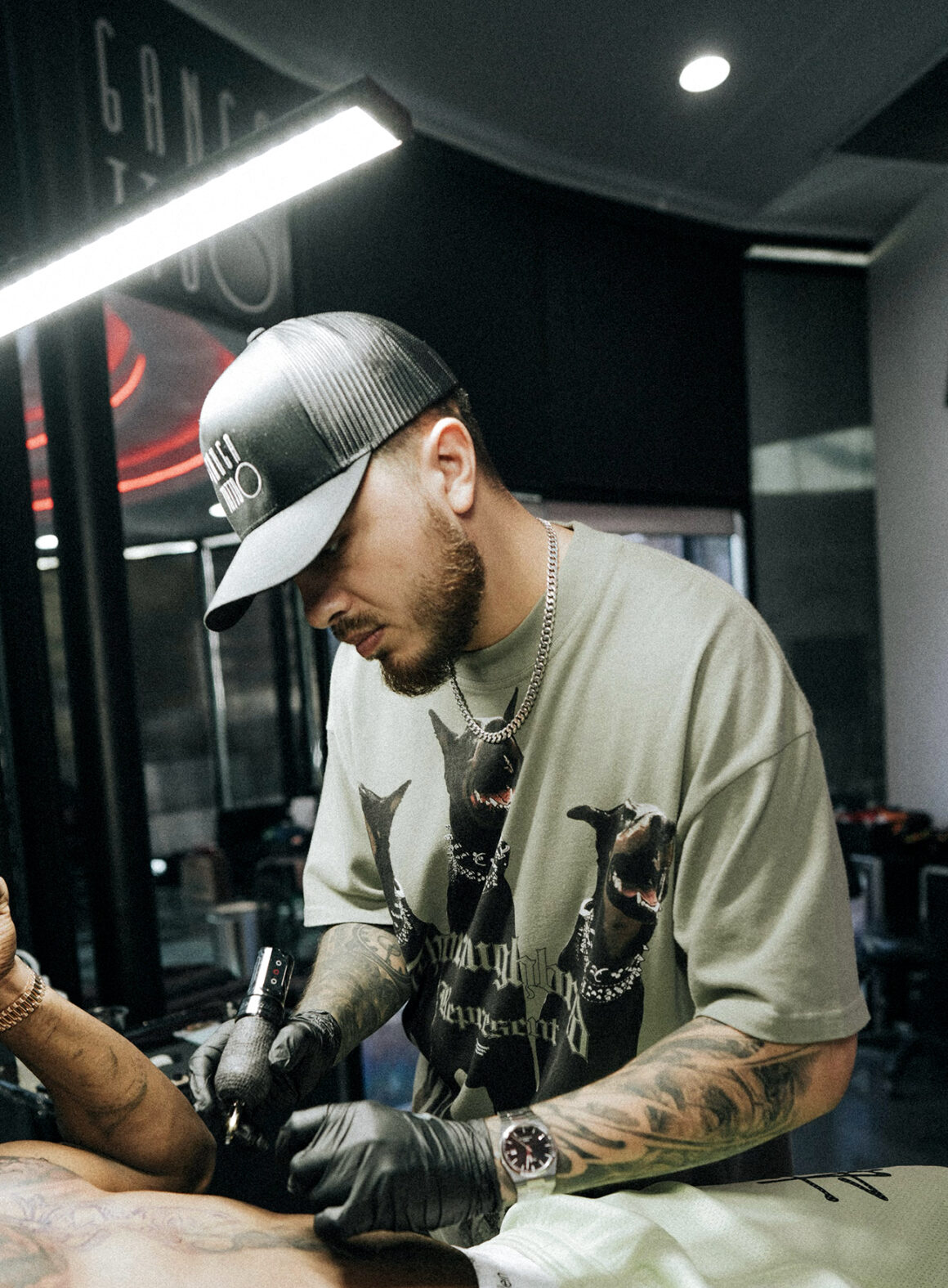 Tattoo artist Viacheslav Danh, @suan.tattoos