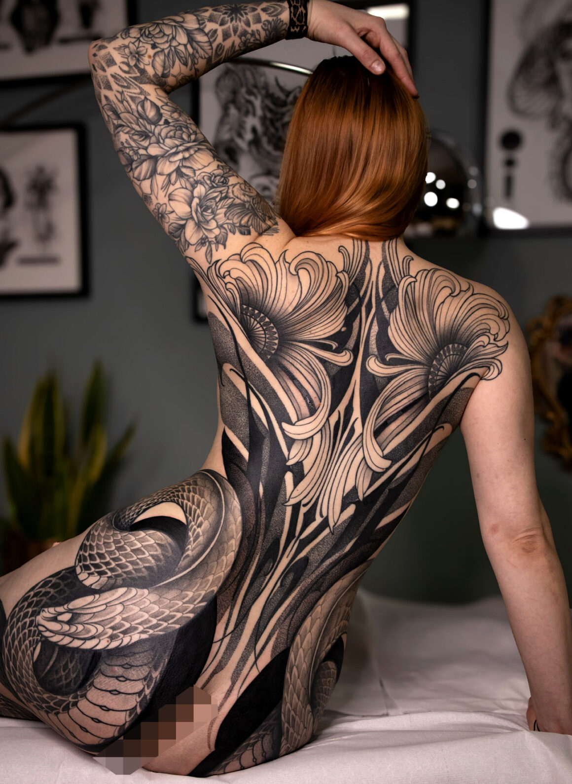 Tattoo by Laura Hochmond, @laurahochmondtattoo