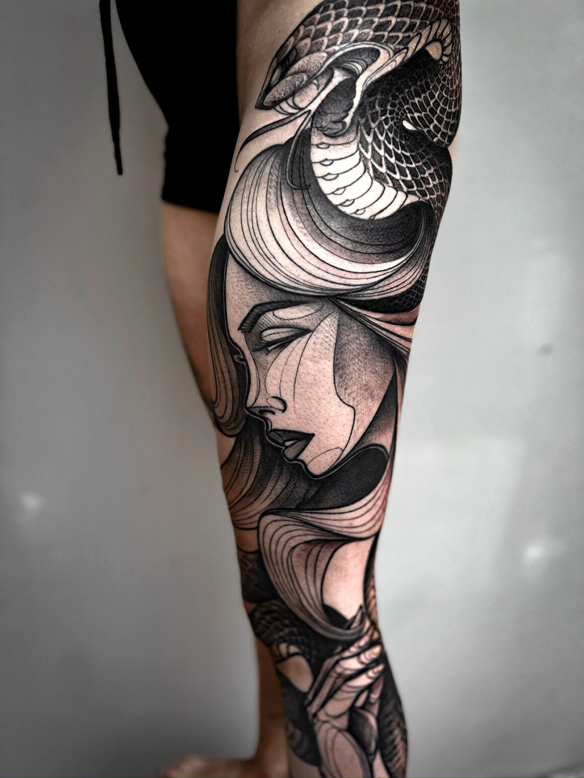 Tattoo by Laura Hochmond, @laurahochmondtattoo