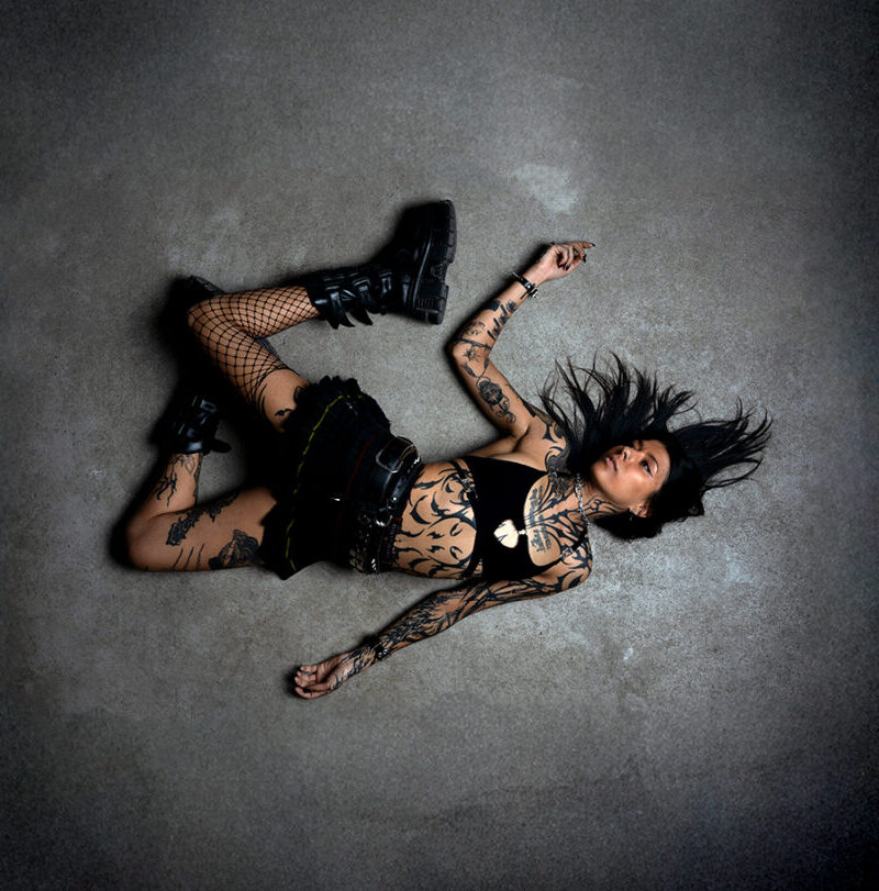 Tattoo artist Julie KWR, @juliekwr.tattoo body concept tattoo from neck to upper legs RA @khrm.ttt