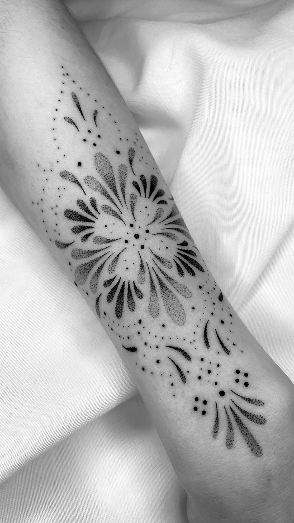 Tattoo by Miss Kali Tattoos, @misskalitattoos