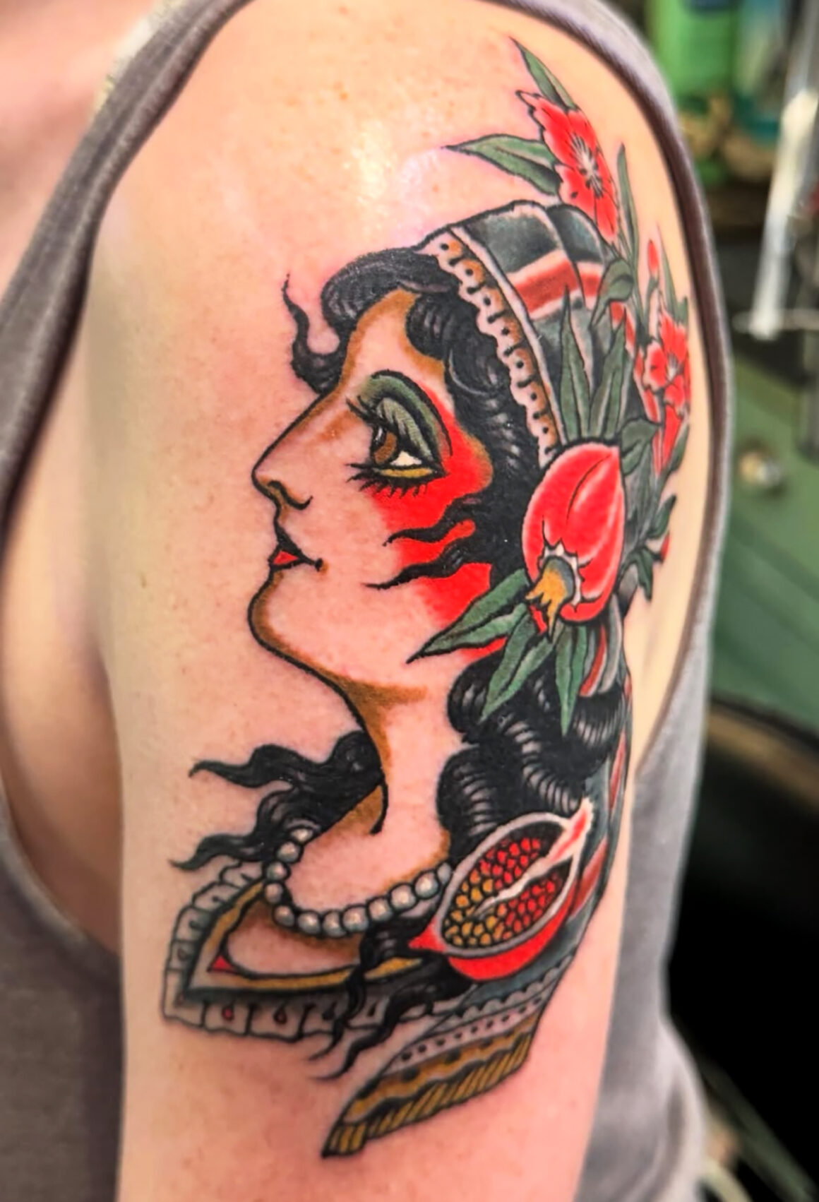 Tattoo by Theo Mindell, @theomindell