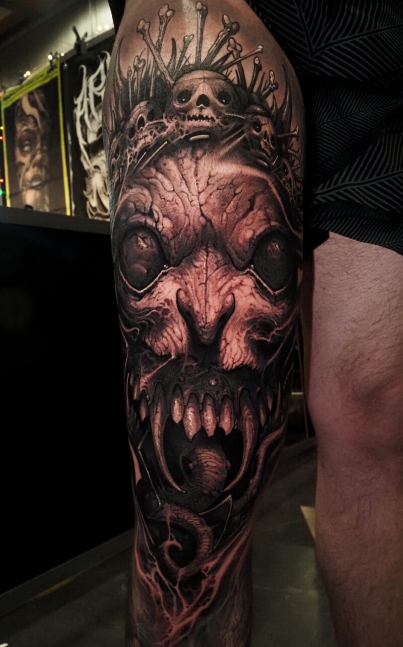 Raydems, drawing incessantly in search of dark - Tattoo Life
