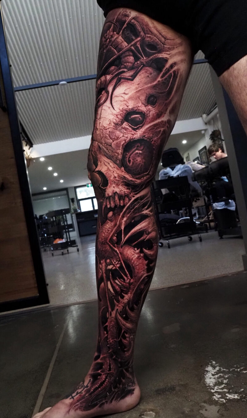 Raydems, drawing incessantly in search of dark - Tattoo Life