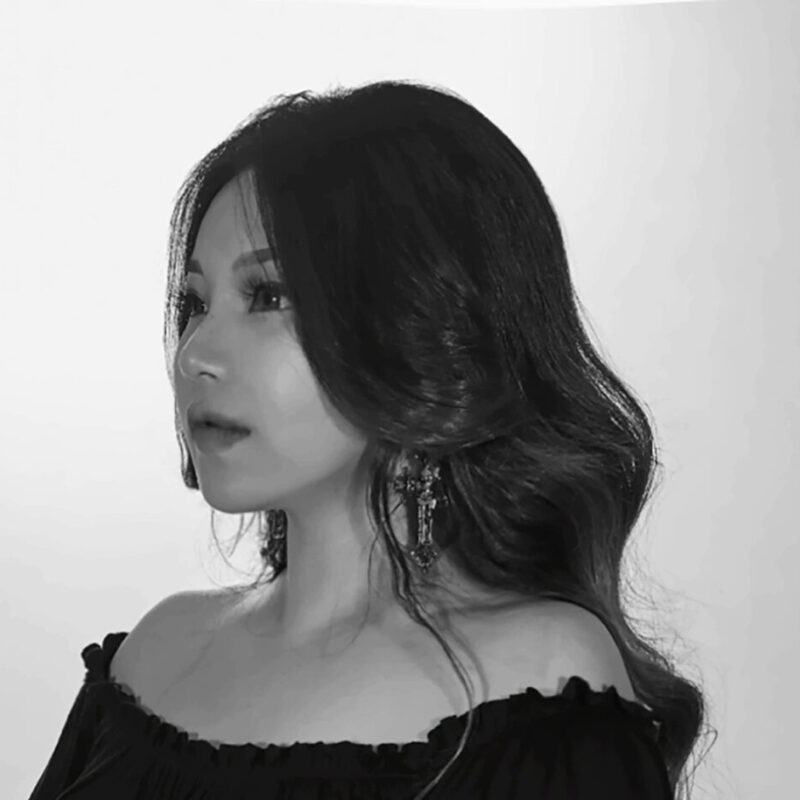 Tattoo artist Mira Noh, @tattooel_light